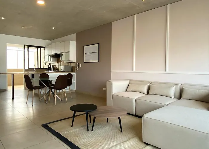 Picturesque 2Br With Balcony In Miraflores