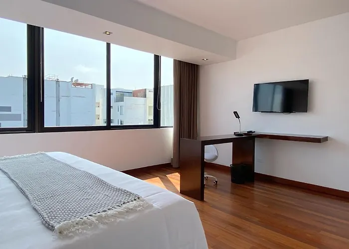 Picturesque 2Br With Balcony In Miraflores