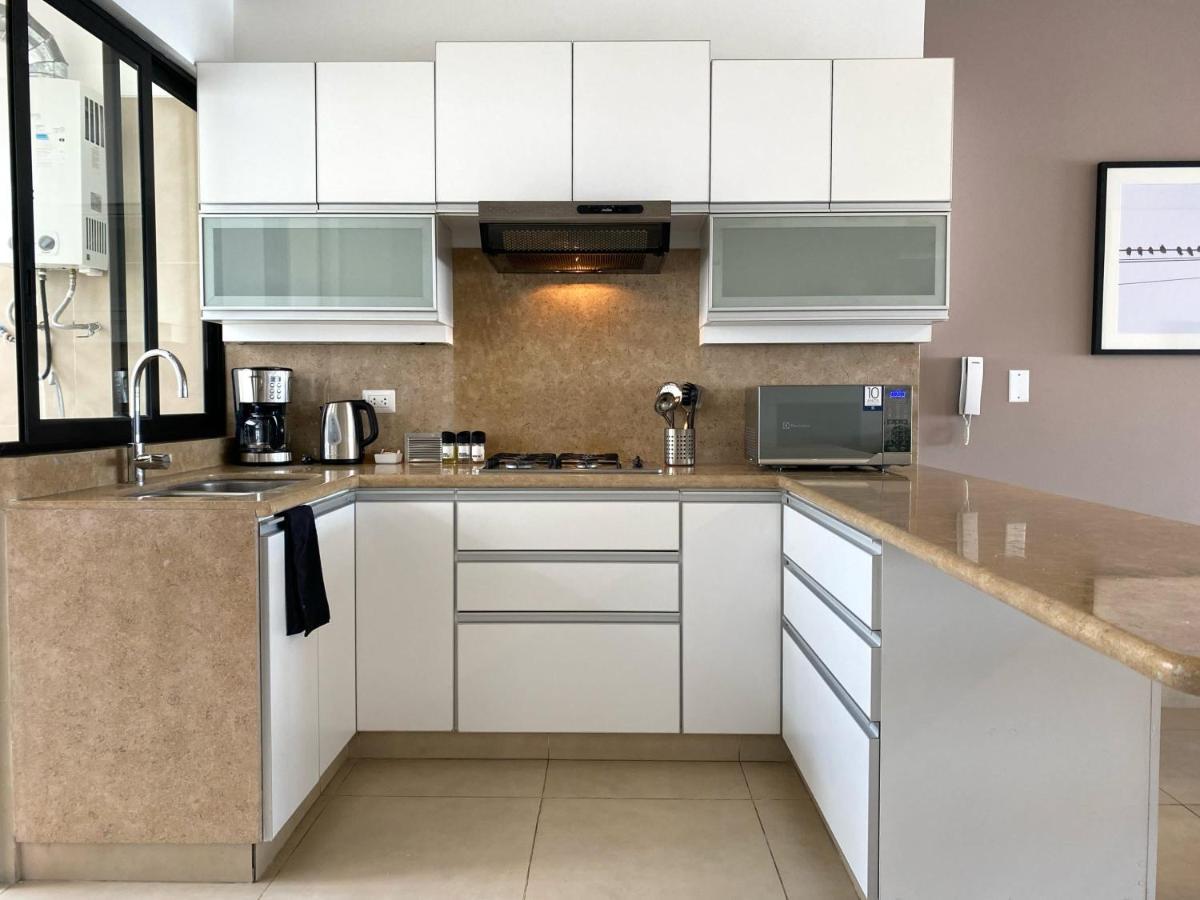 Picturesque 2br With Balcony In Miraflores
